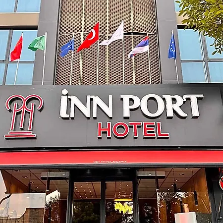 Port Hotel