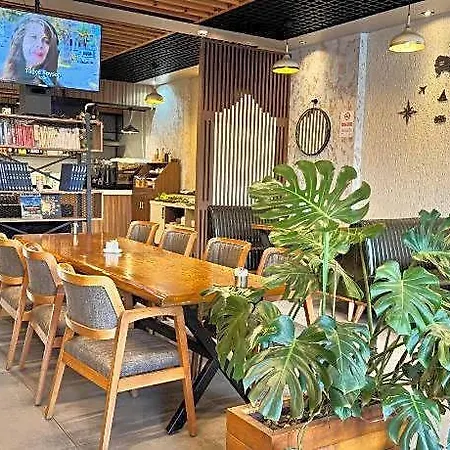 Port Hotel 3*