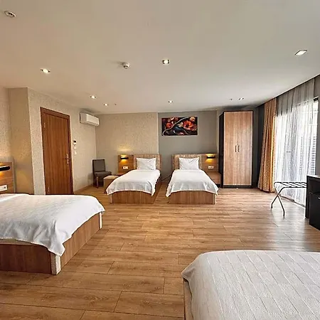 Hotel Port 3*
